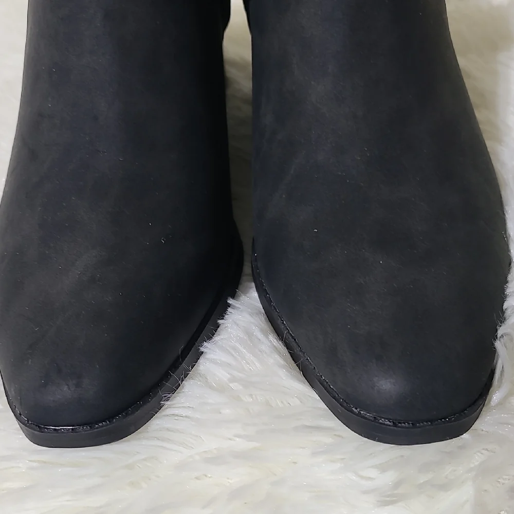 WONDERLY Black Ankle Boots with Buckle‎ 1.4